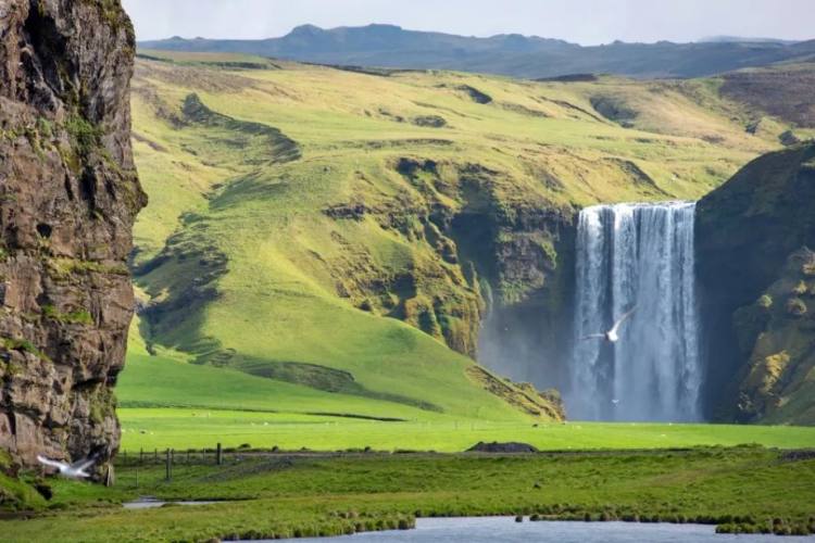 斯科加瀑布（Skógafoss）